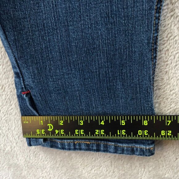 Womens Capri Jeans Size 14 S Casual Cropped Classic Blue Denim Summer Mid Rise - Picture 7 of 11